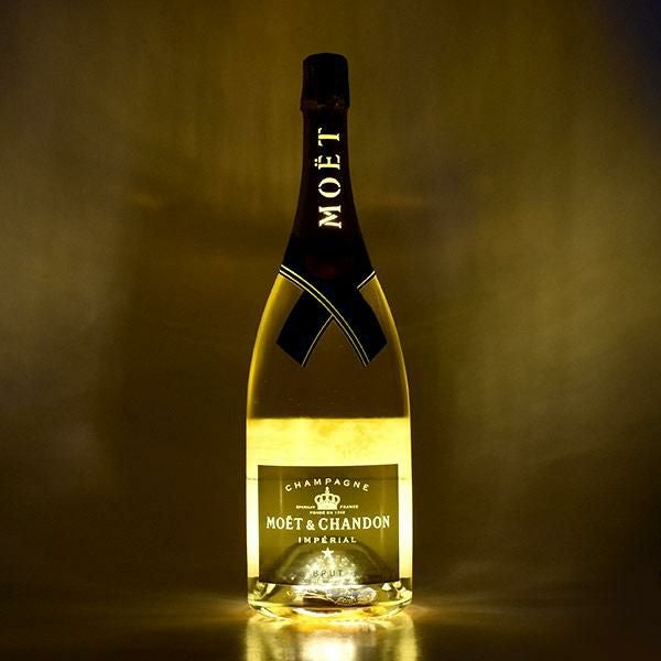モエ エ シャンドン ブリュット アンペリアル ゴールデン ライトアップ